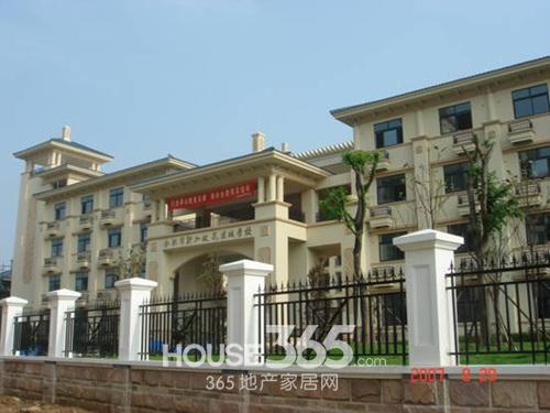 合肥新加坡花园城学校