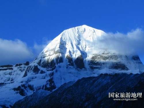 山登绝顶我为峰 此生必去的十大最美山峰