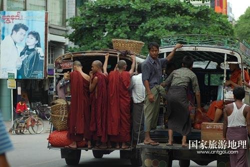 缅甸人的“出租车”