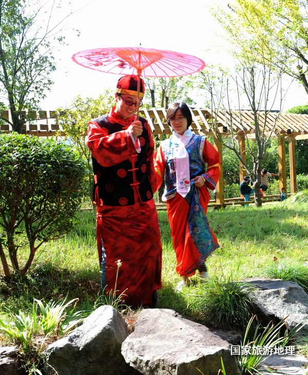 婺源古装游体验“穿越之旅”