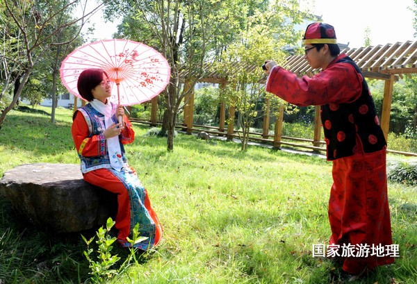 婺源古装游体验“穿越之旅”