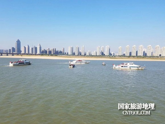 江西开展呵护一湖清水,严厉打击非法采砂行动(图)