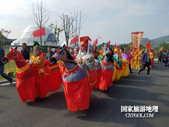 江西靖安:2018第四届宝峰孝文化庙会开幕(图)