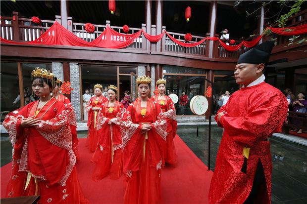 穿越千年娶新娘 梦回大宋过七夕——大宋盛世婚礼引爆清明上河园