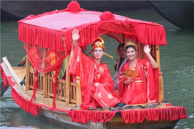 穿越千年娶新娘 梦回大宋过七夕——大宋盛世婚礼引爆清明上河园