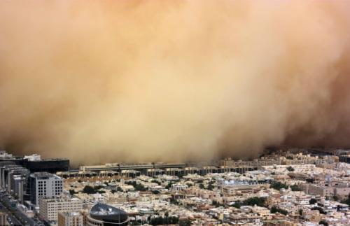20年来最强沙尘暴袭击沙特首都(组图)