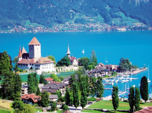信步游走瑞士风情小镇 置身在旖旎的梦幻天堂