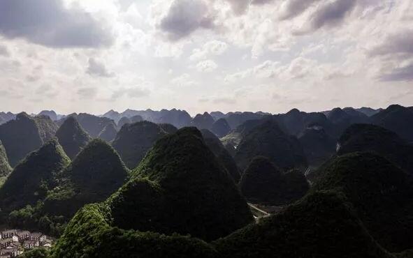 黔南州第十二届旅发大会召开!黔南这个地方好热闹!
