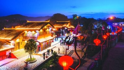 古城夜色 张平 摄 古城夜色 张平 摄